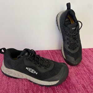 Keen Nxis Speed Trail Hiking Shoes Black Size 6.5